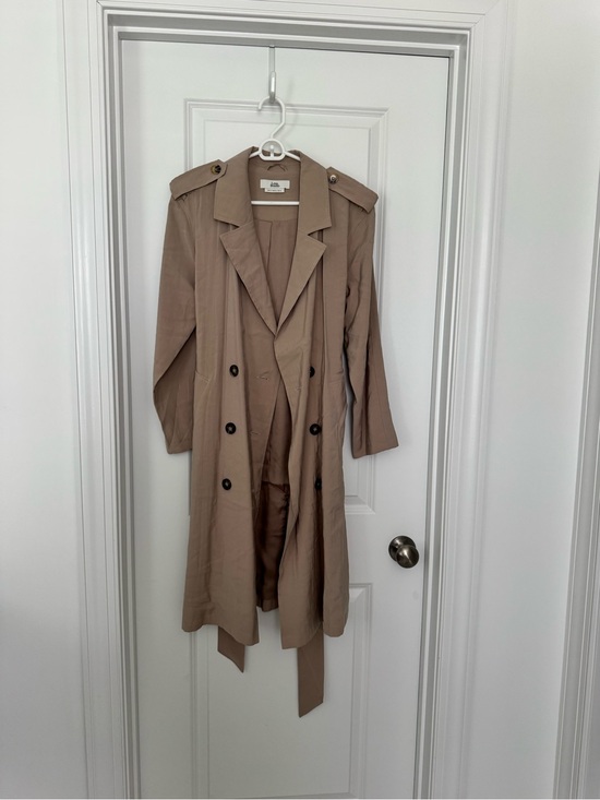 Love Bonito Jackets & Blazers - NWOT Love Bonito Trench Unlined Size 4